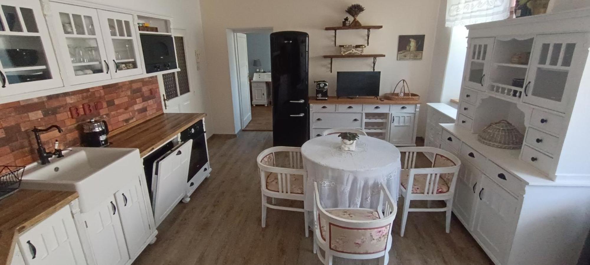 Apartment Ve Mlýně Teplice nad Metují Zimmer foto